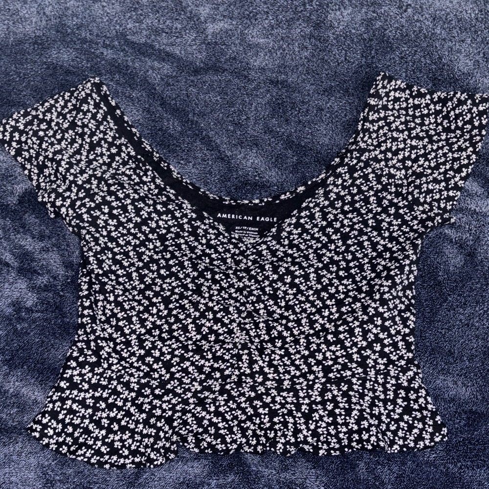 American Eagle Outfitters Black and White Patterned Blouse